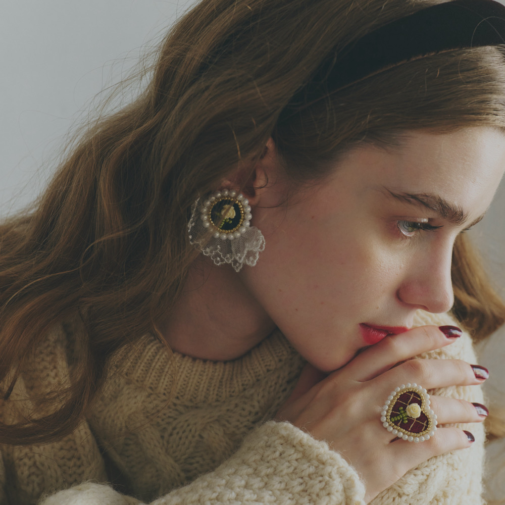 【atelier.417】額縁 Rose　ピアス